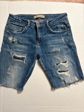 Bershka Vintage Denim Distressed Bermuda Shorts Blue Cut Off Jorts Size 4
